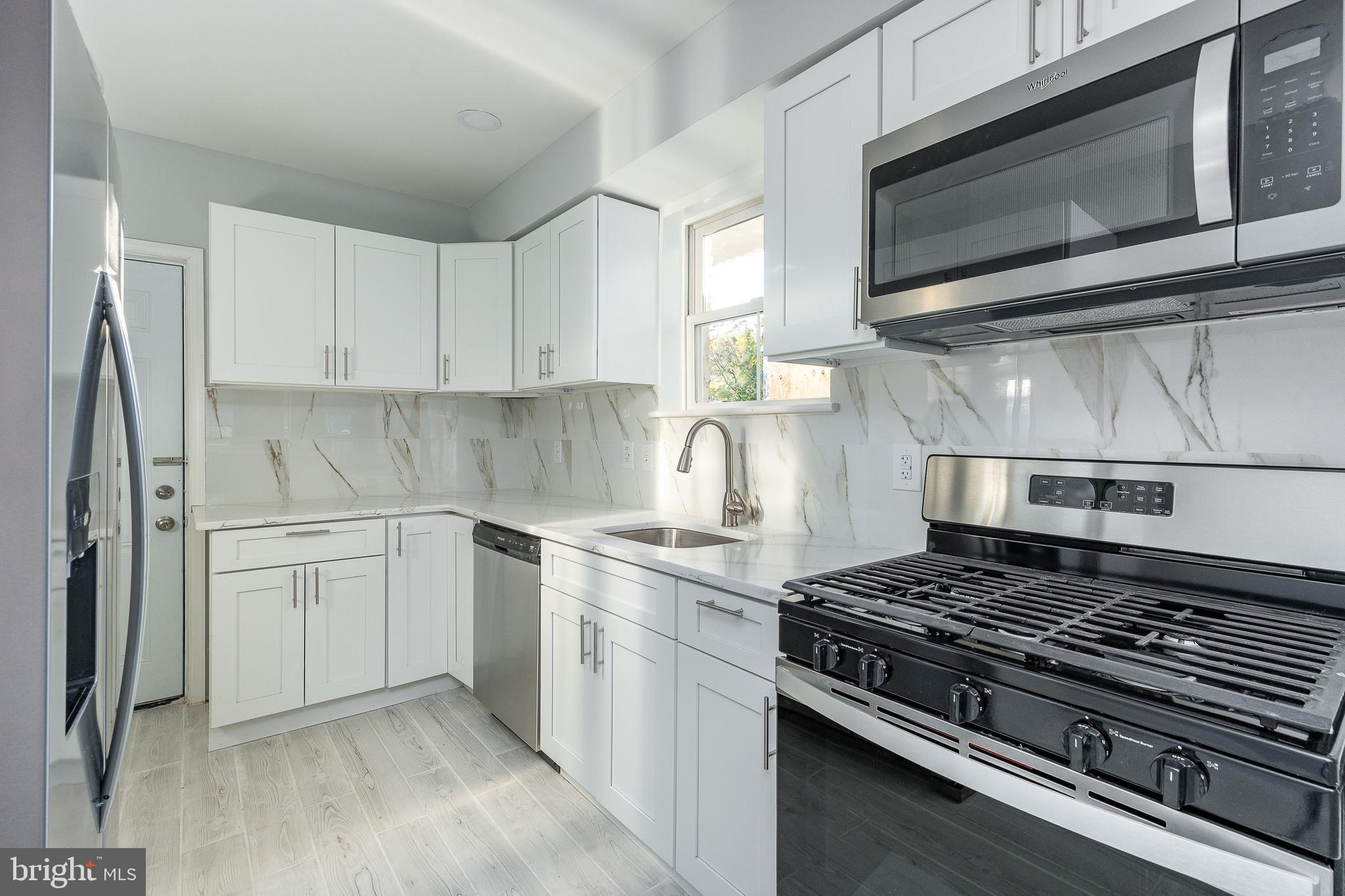 KENSINGTON - Residential