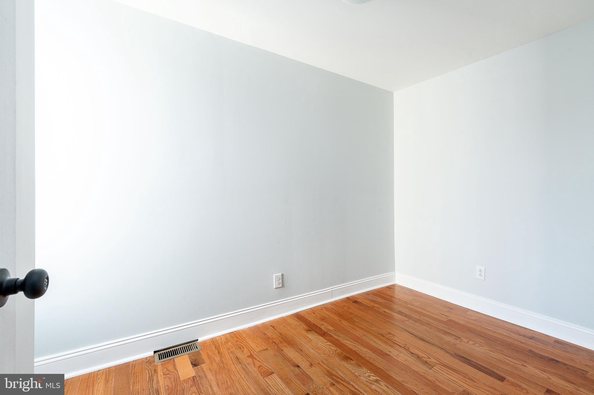 KENSINGTON - Residential