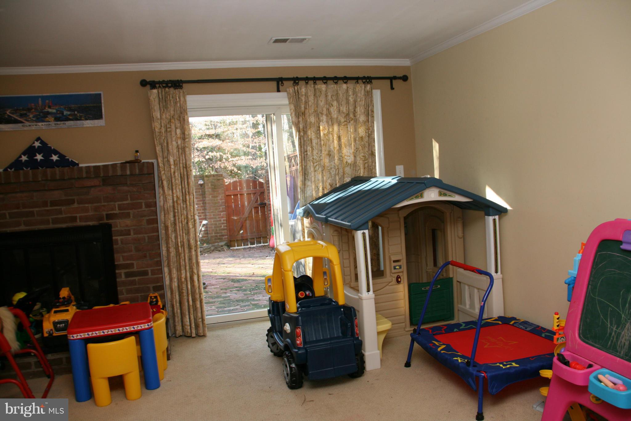 STONEHURST - Residential Lease