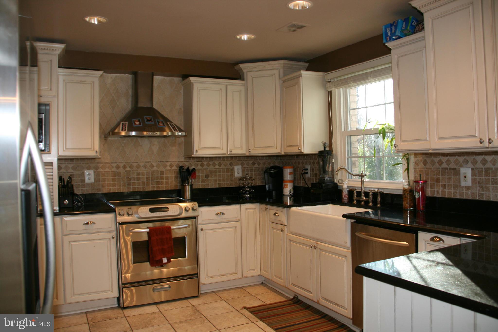 STONEHURST - Residential Lease