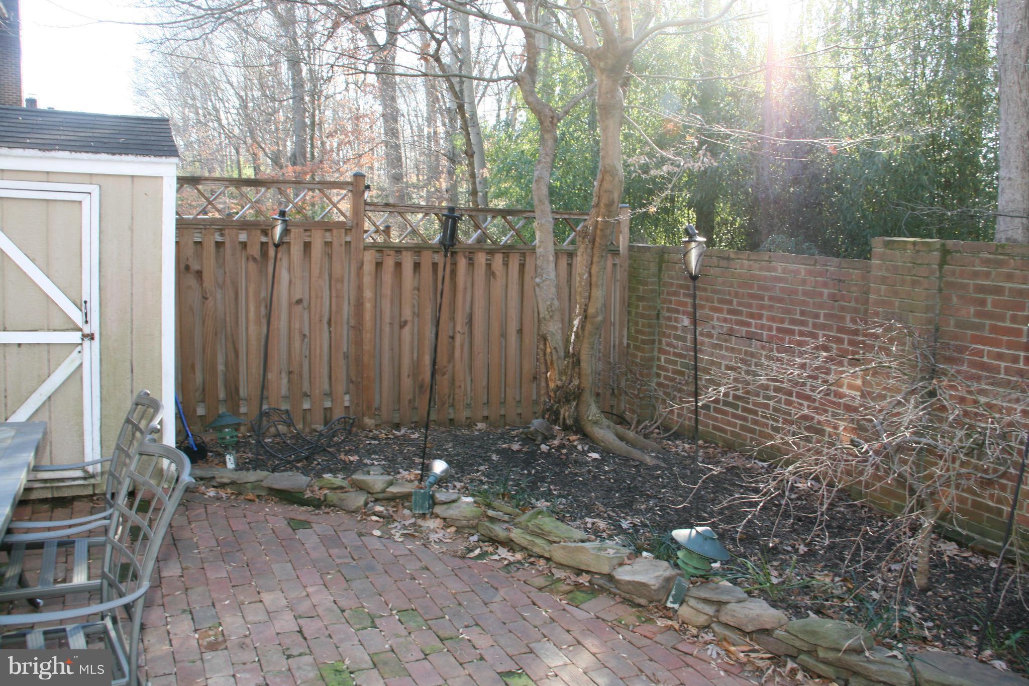 STONEHURST - Residential Lease