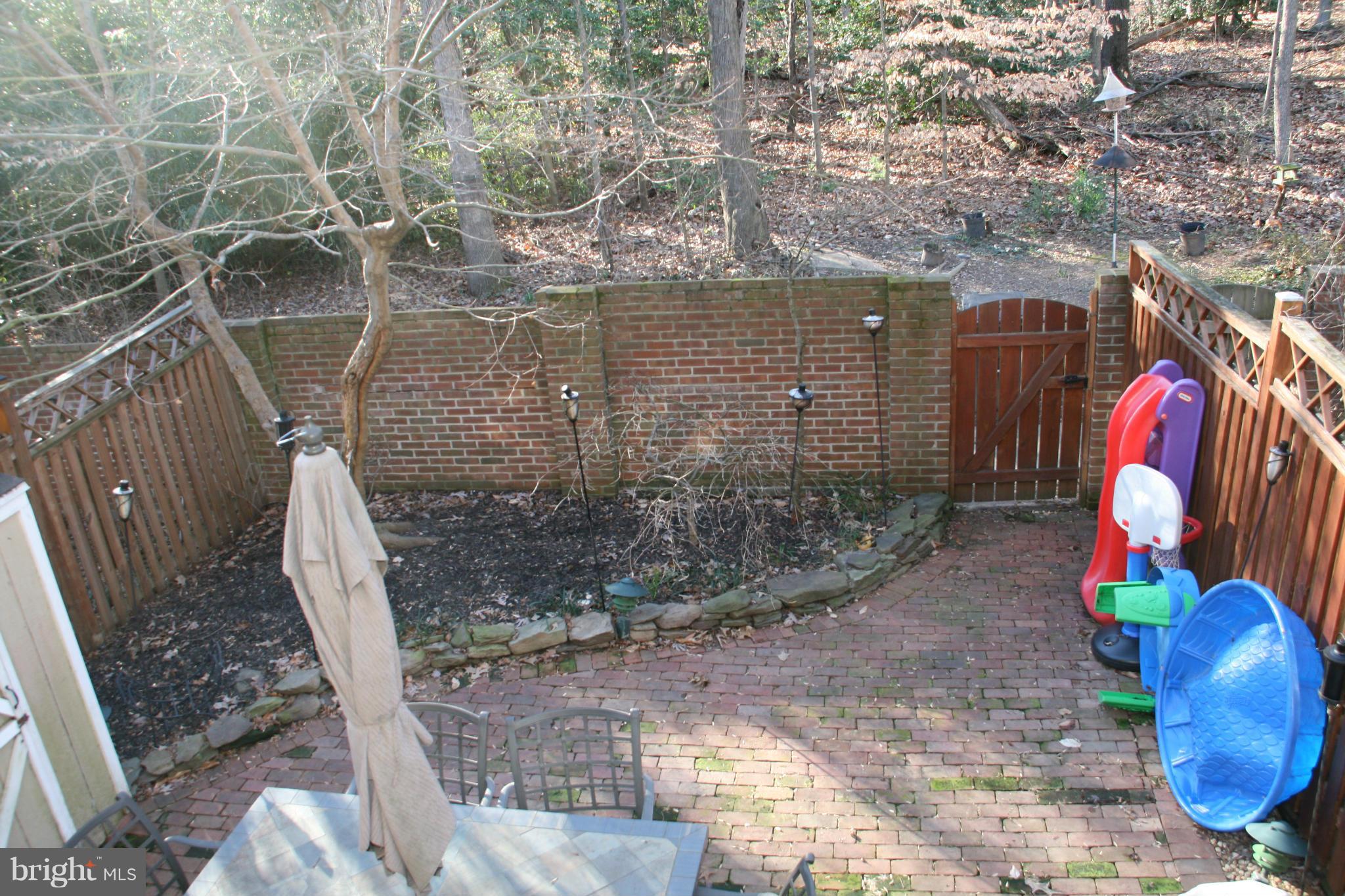 STONEHURST - Residential Lease