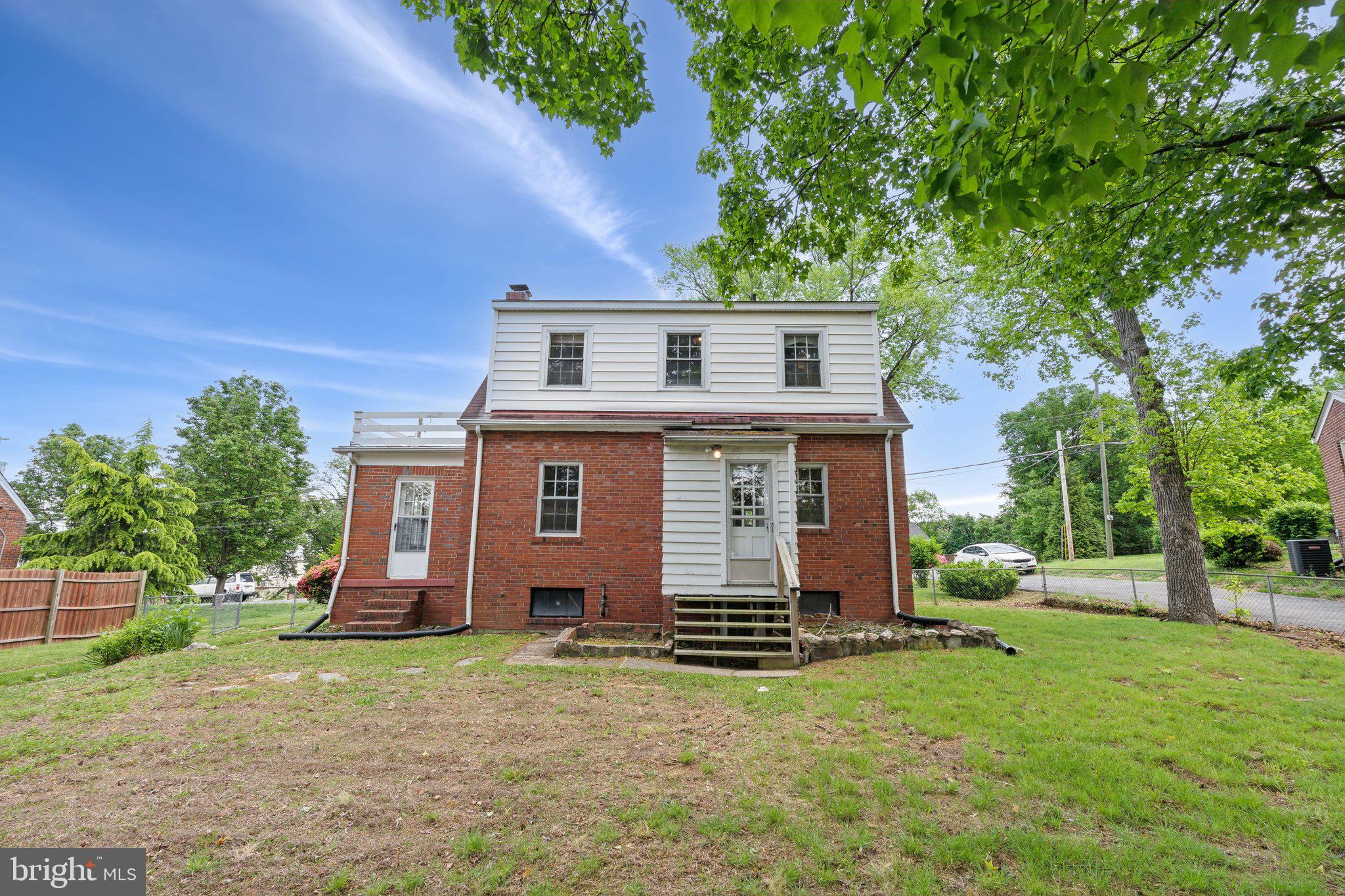 FAIRVIEW - Residential