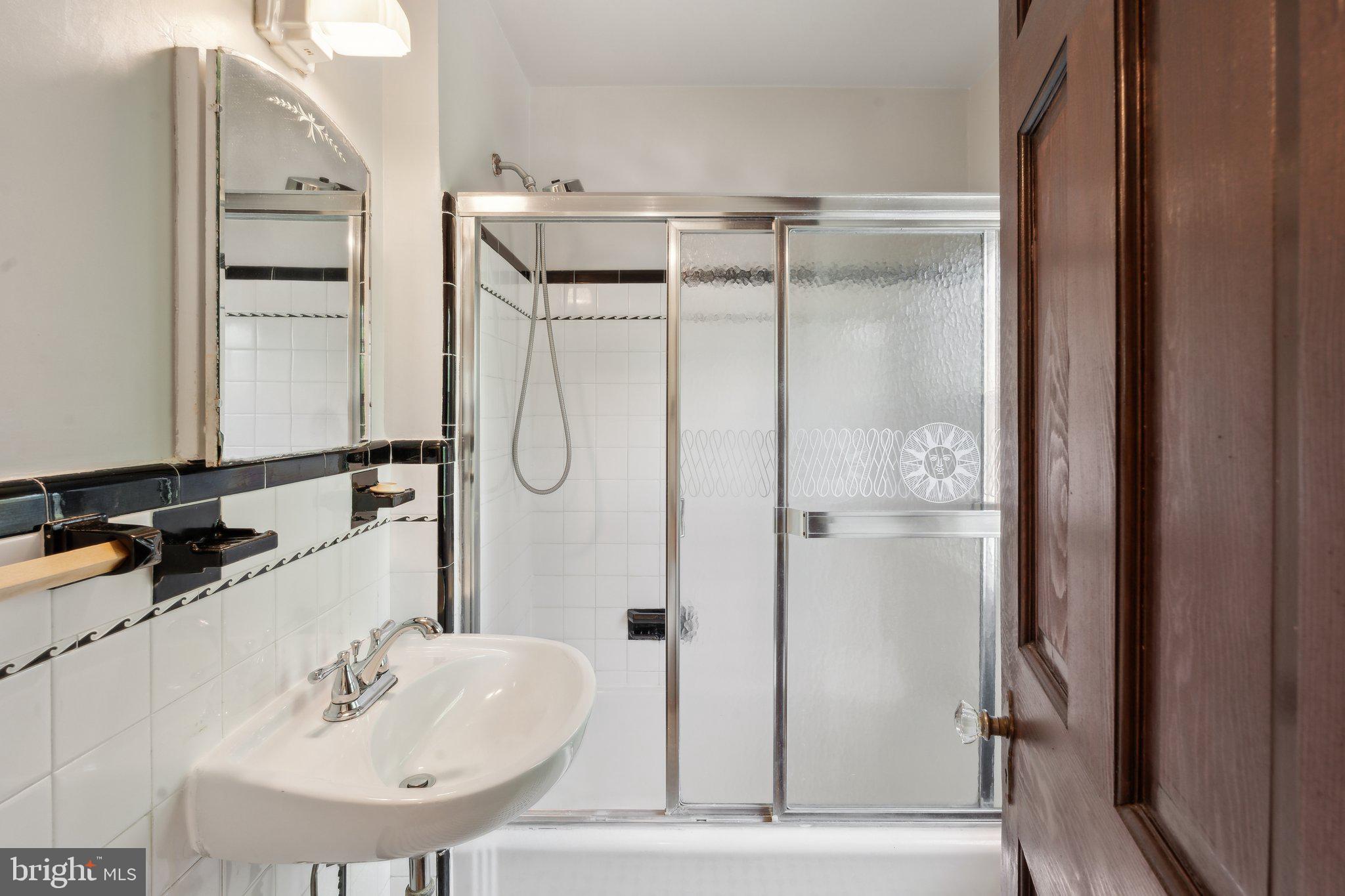 FAIRVIEW - Residential