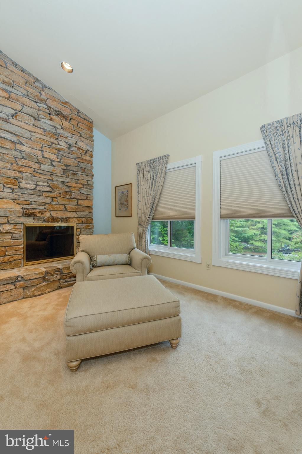 KEYSER WOODS - Residential Lease