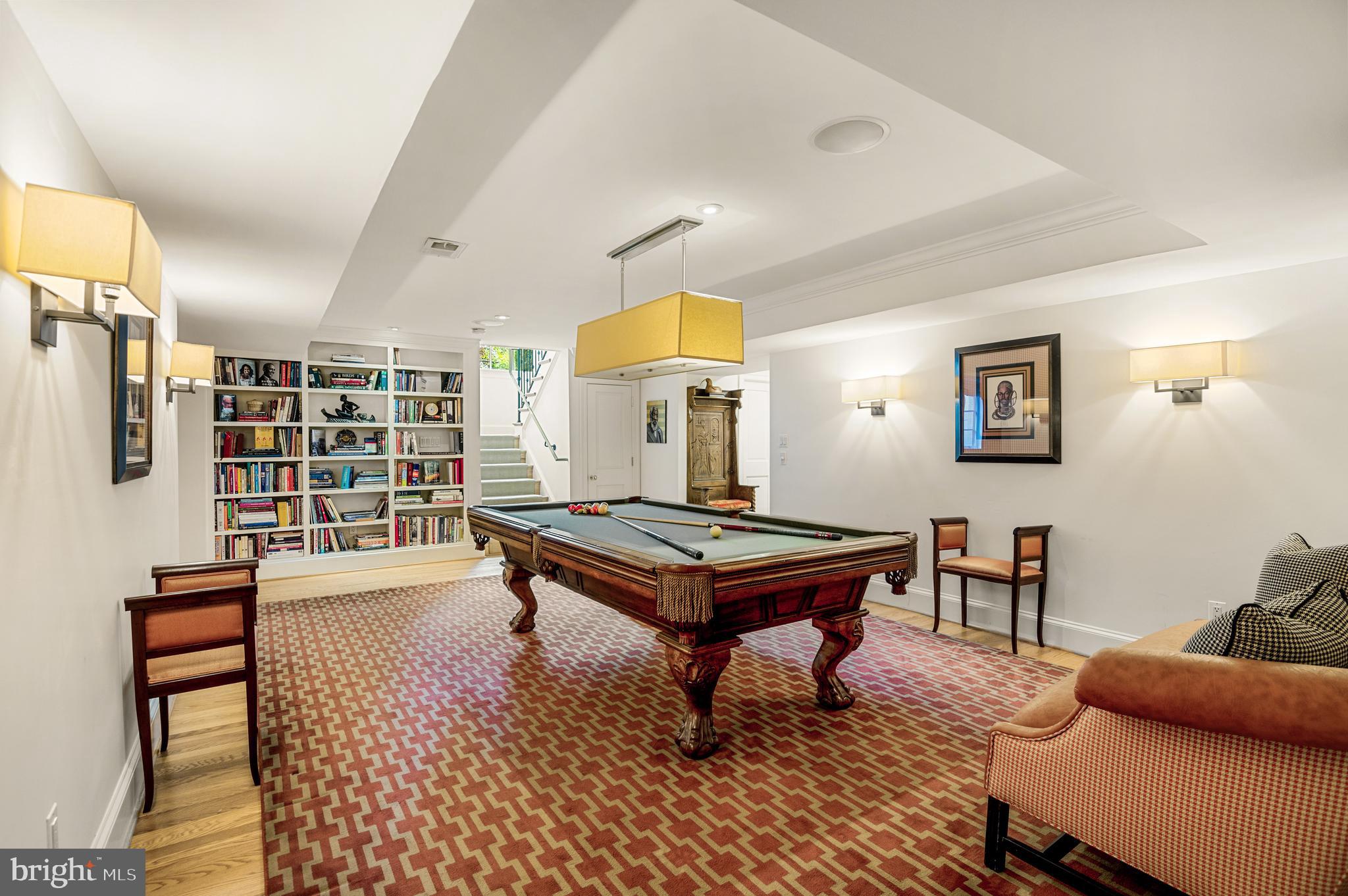 CHEVY CHASE - Residential