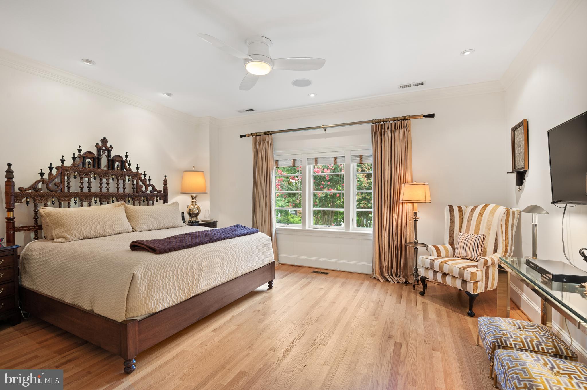 CHEVY CHASE - Residential