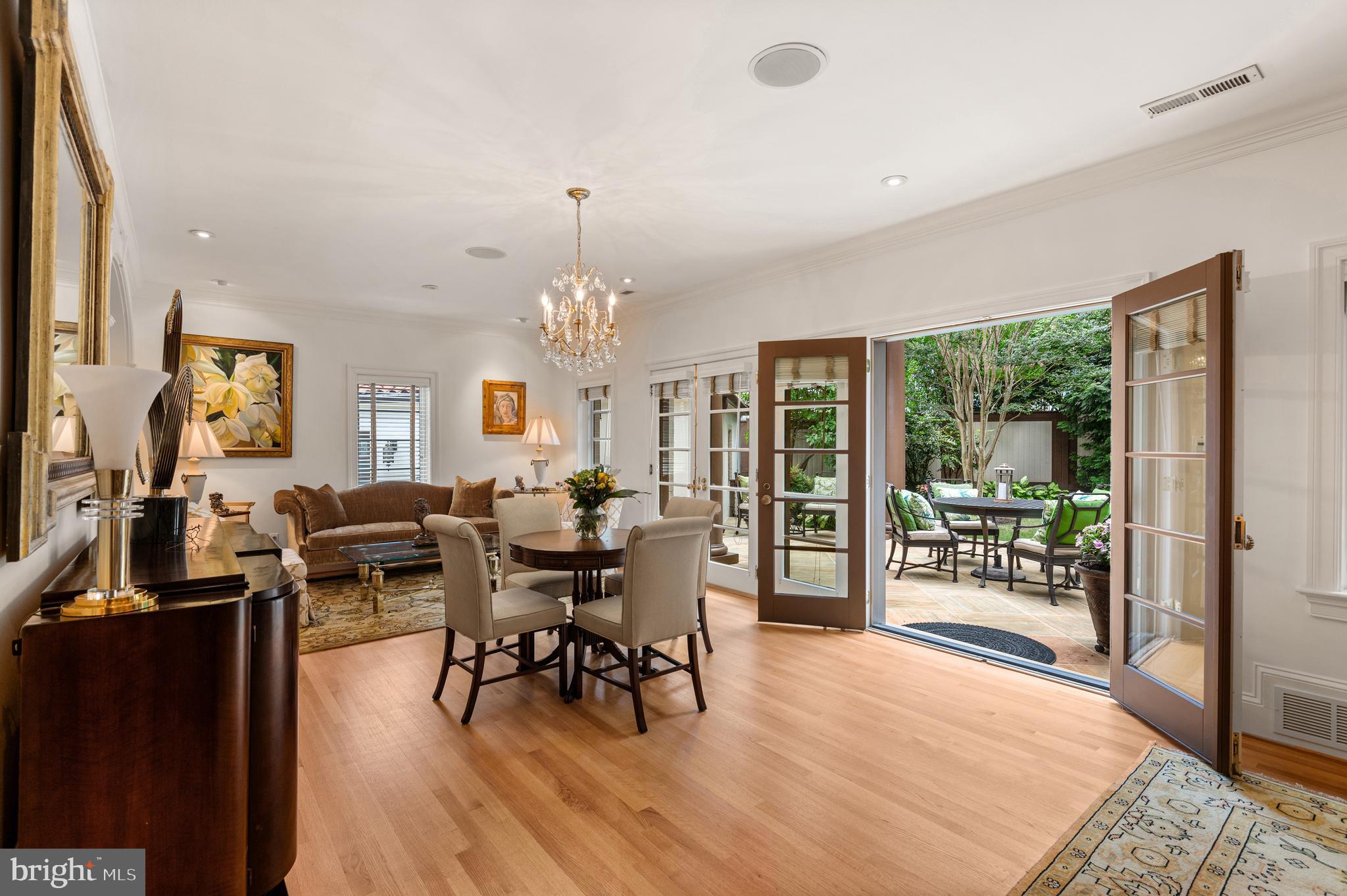 CHEVY CHASE - Residential