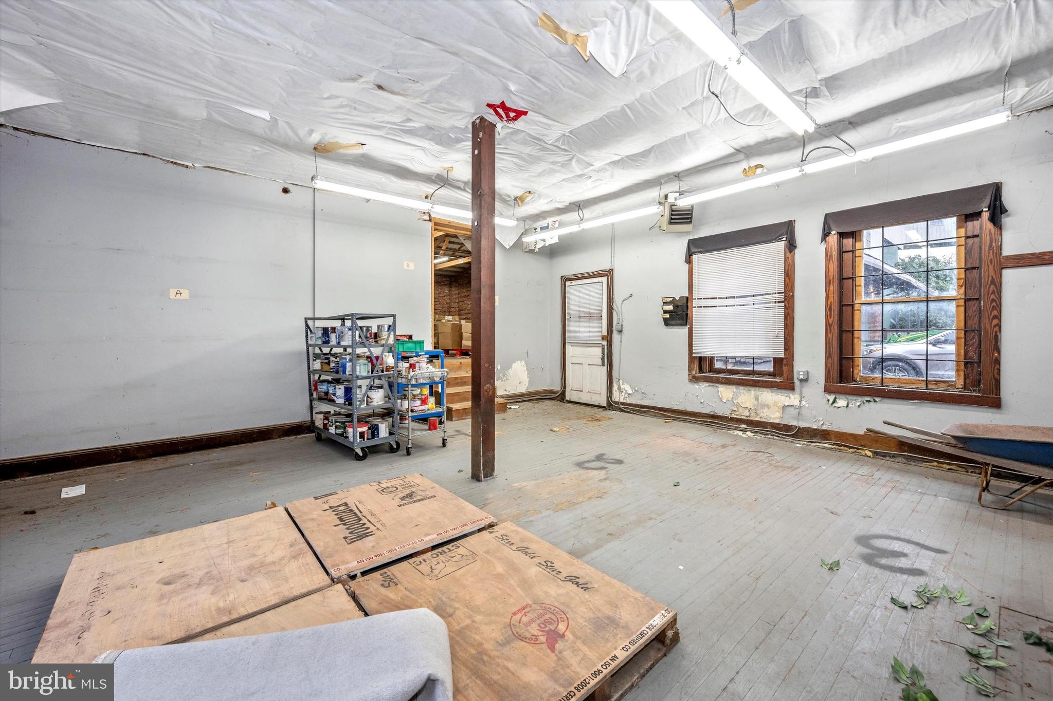 37-39 E SOUTH STREET 4-5