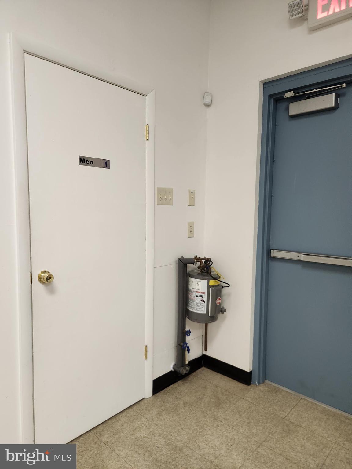 1997 GATEWAY BOULEVARD 1-2