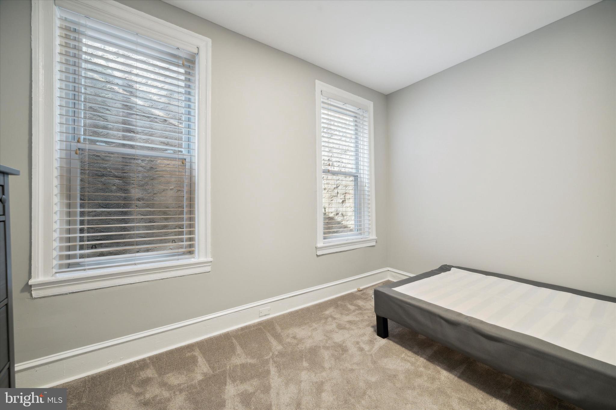 SOCIETY HILL - Residential Lease