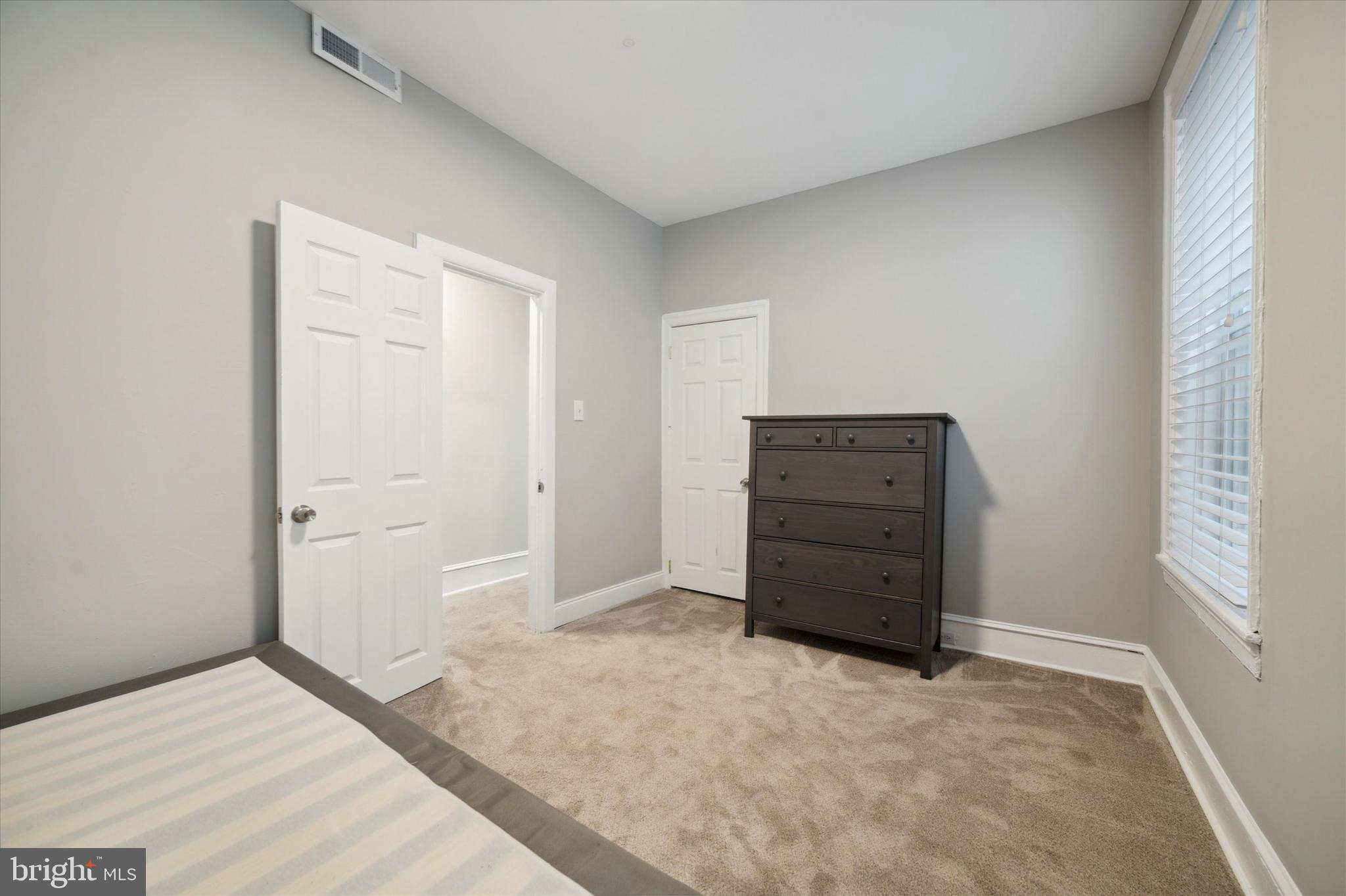 SOCIETY HILL - Residential Lease