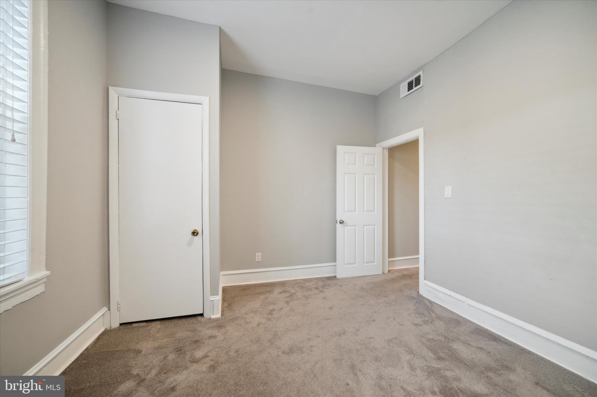 SOCIETY HILL - Residential Lease