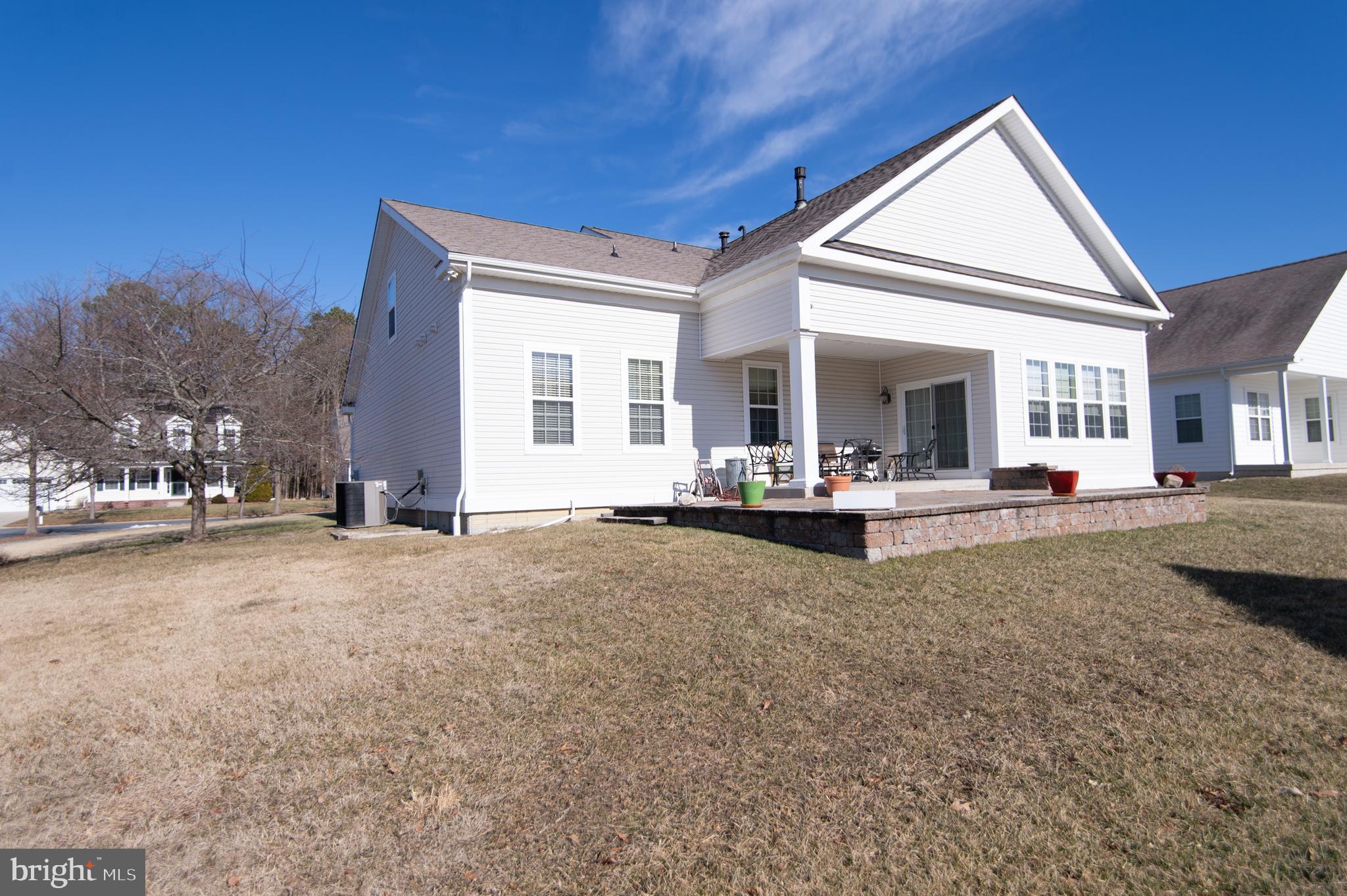 LONGBOAT ESTATES - Residential