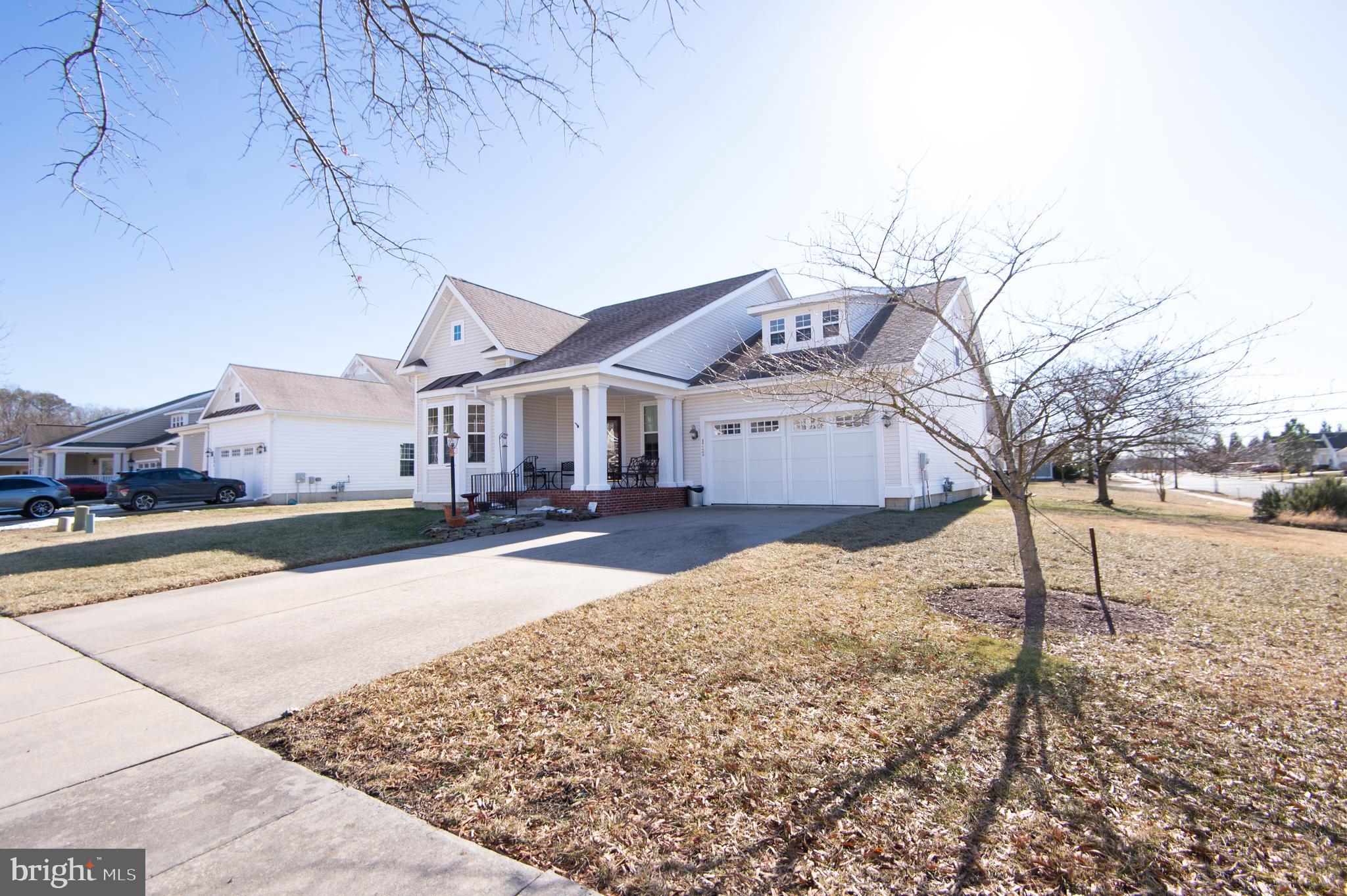 LONGBOAT ESTATES - Residential