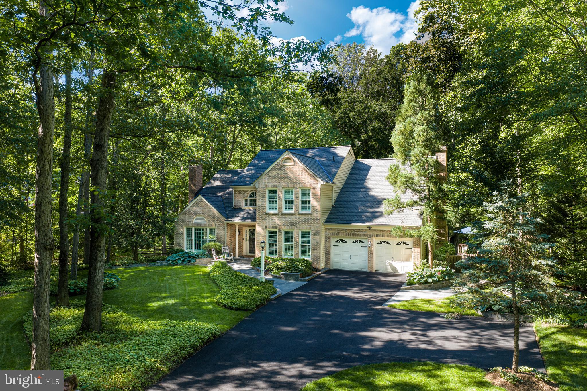 6811 BRIMSTONE LANE