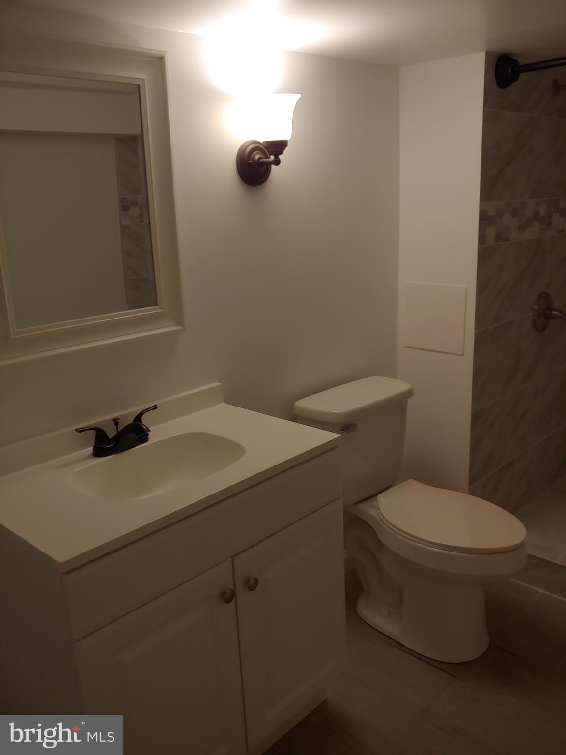 ESSEX - Residential Lease