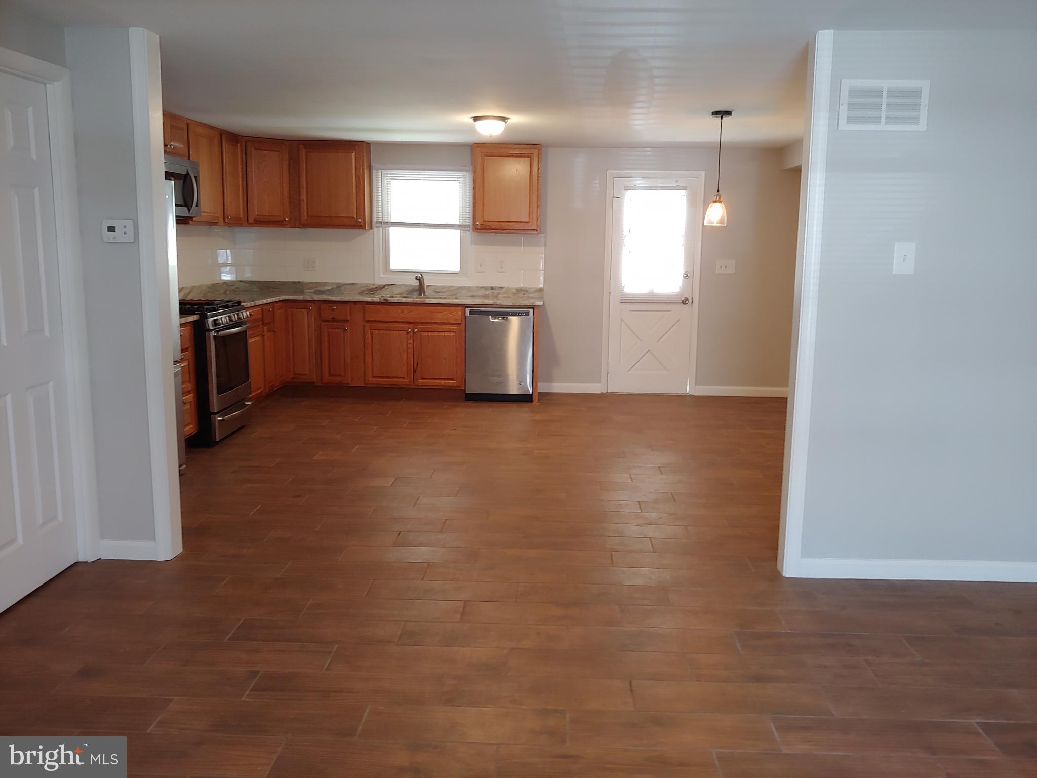 ESSEX - Residential Lease