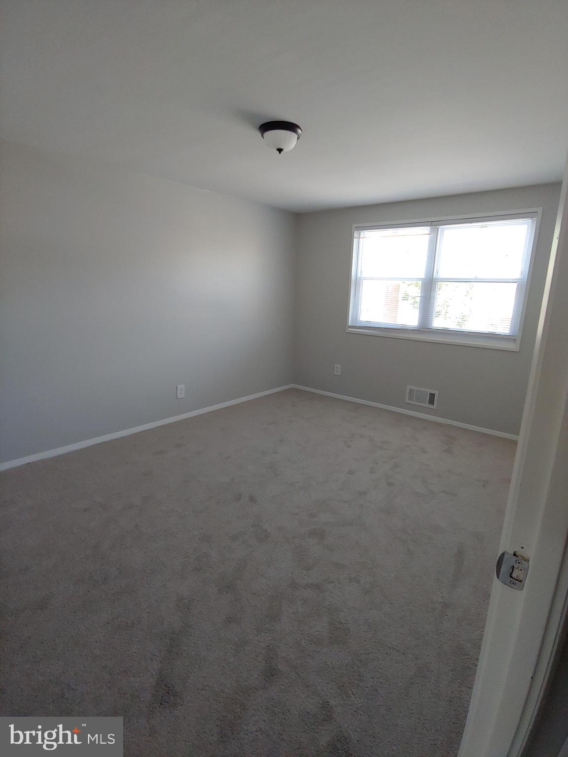 ESSEX - Residential Lease