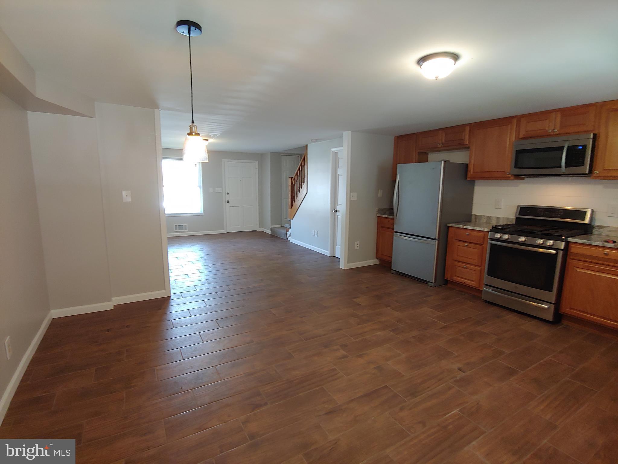 ESSEX - Residential Lease