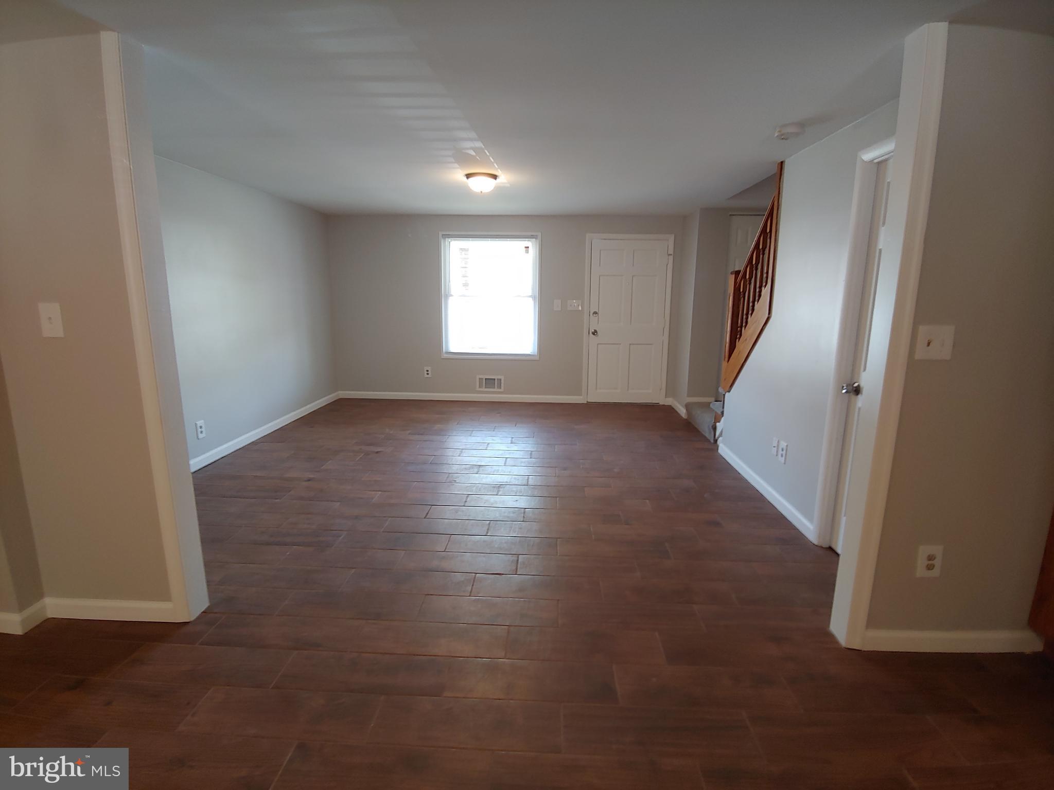 ESSEX - Residential Lease