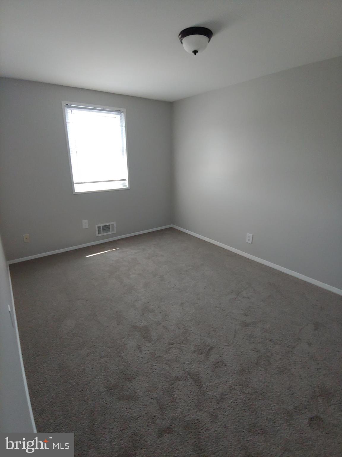 ESSEX - Residential Lease