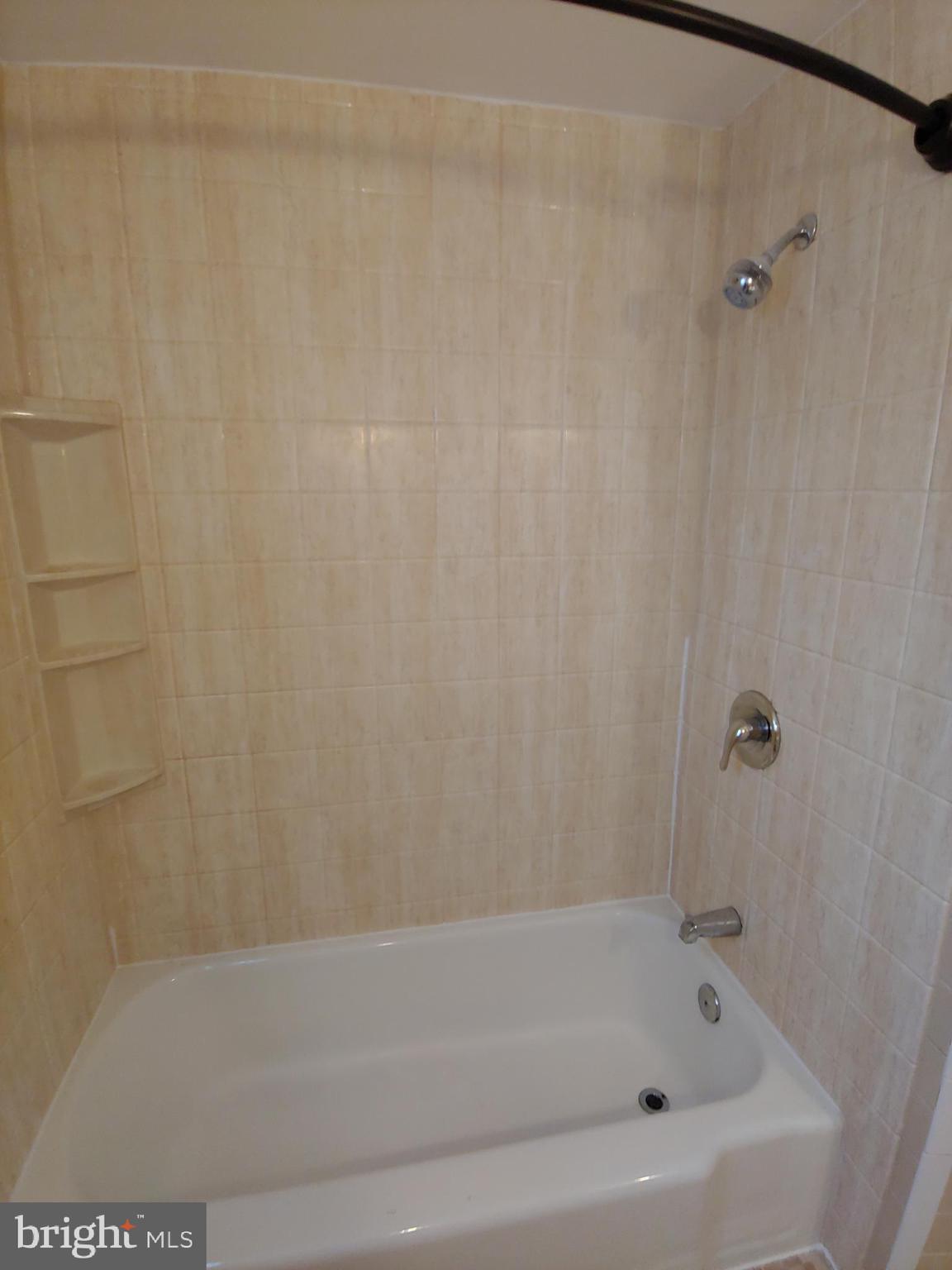 ESSEX - Residential Lease