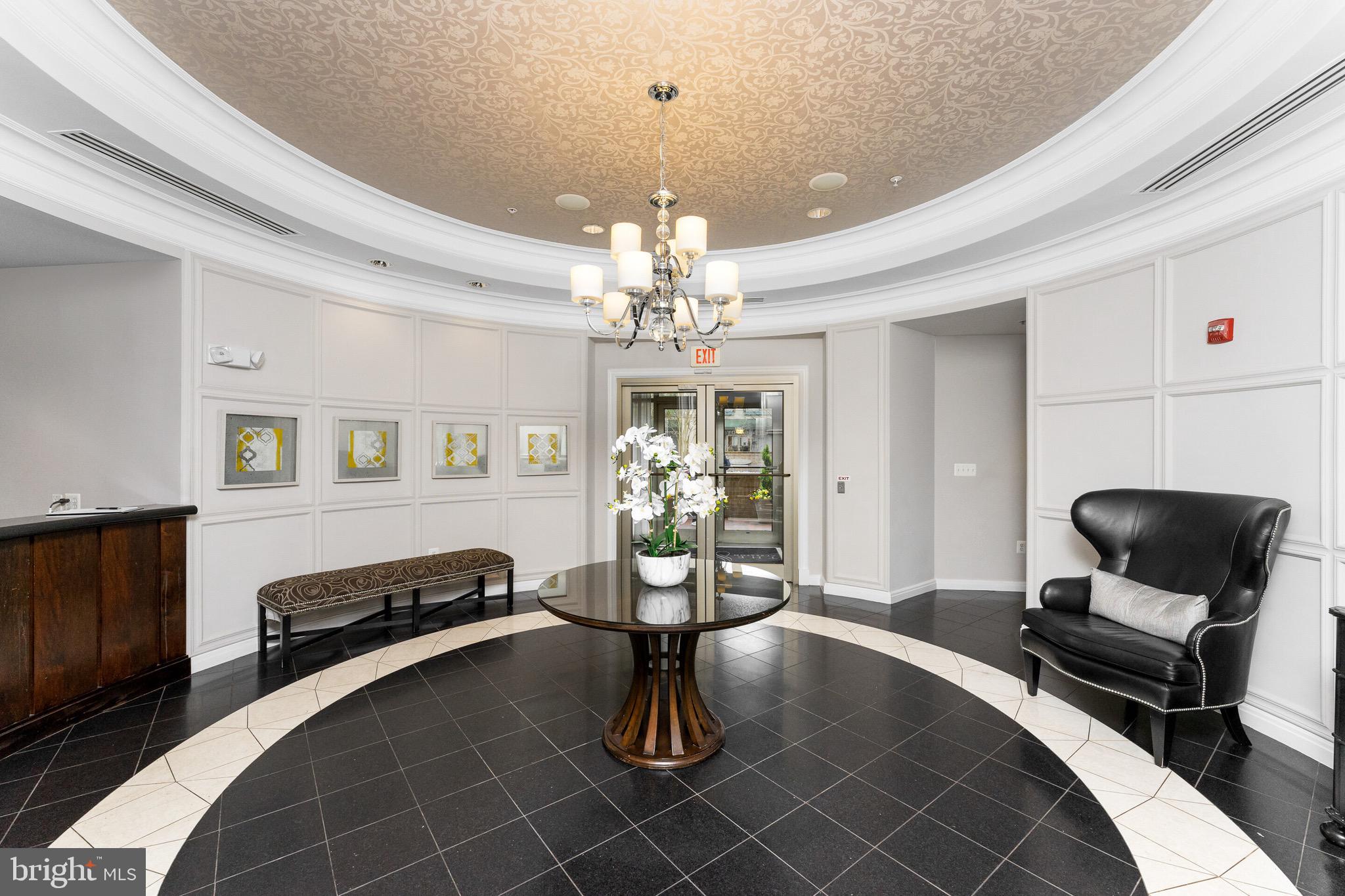 SAVOY AT RESTON TOWN CENTER - Residential Lease