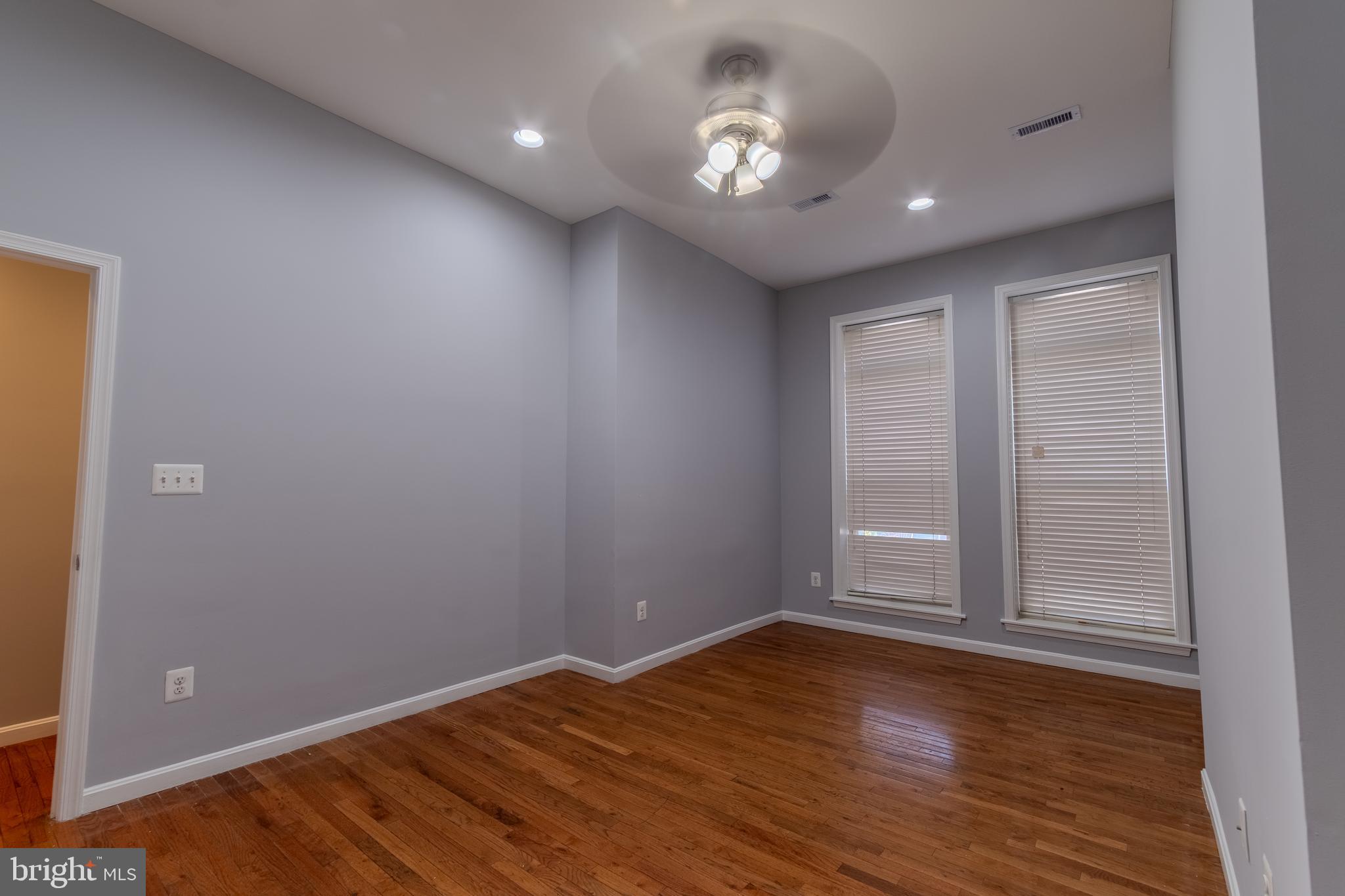 CHARLES VILLAGE - Residential Lease