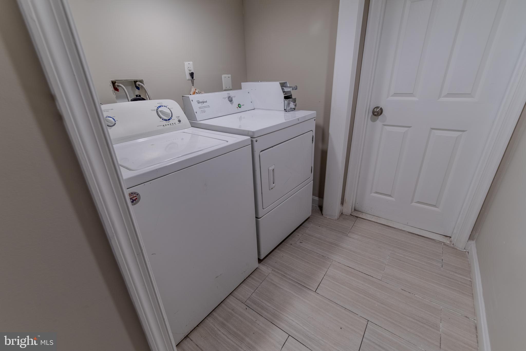 CHARLES VILLAGE - Residential Lease