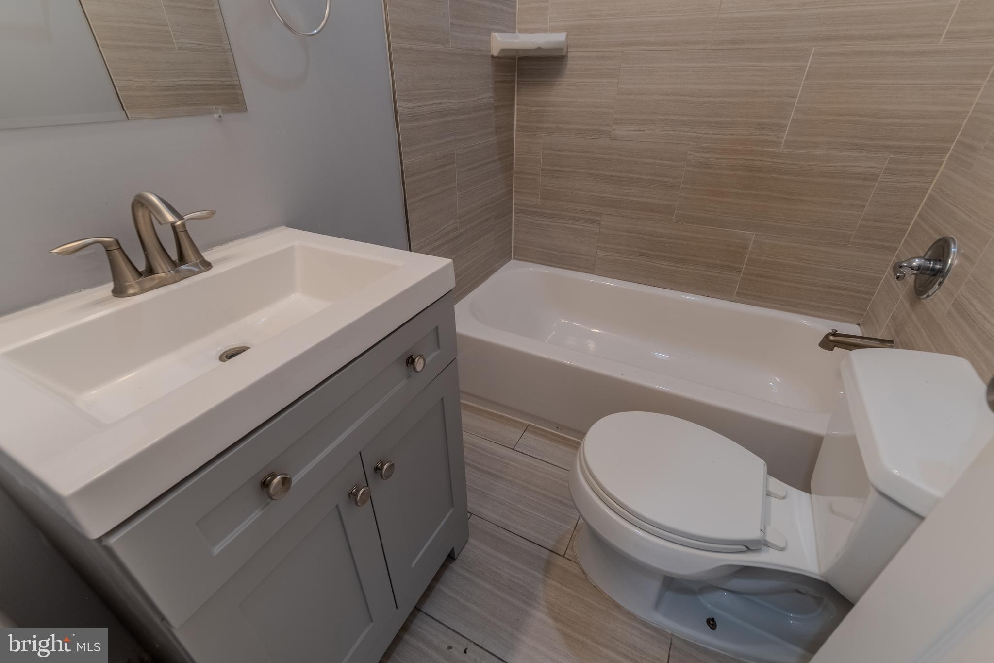 CHARLES VILLAGE - Residential Lease