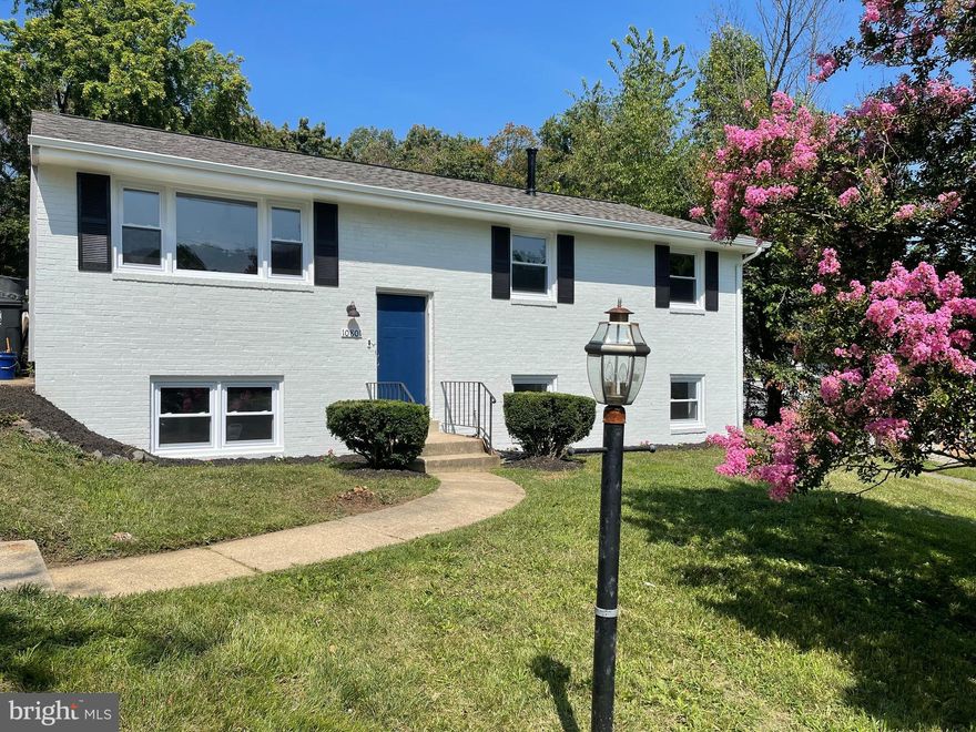 WOW!!  Renovated 5 bedroom/3 Bath home*New WINDOWS, ARCHITECTURAL SHINGLED ROOF, CABINETS, QUARTZ COUNTERS, STAINLESS STEEL APPLIANCES.  Tiled flooring in all bathrooms and showers*ITALIAN TILED PORCELAIN FLOORING in kitchen and front foyer.  New Fixtures, carpet and paint throughout.  Hardwoods on main level newly refinished.  Nest Thermostat controls for newer HVAC.  Nearly 1/2 acre lot with tiered, rear deck, mature trees (hot pink crepe mrytle in front yard).  Back portion of lot slopes to a FLAT, cleared space...great for a swing set, fire pit or simply room to enjoy!  Concrete driveway for 4 plus cars and concrete pad for fire pit/patio or future shed.  Covenient location, within 1.5 miles of Route 210, near new development and NATIONAL HARBOUR.