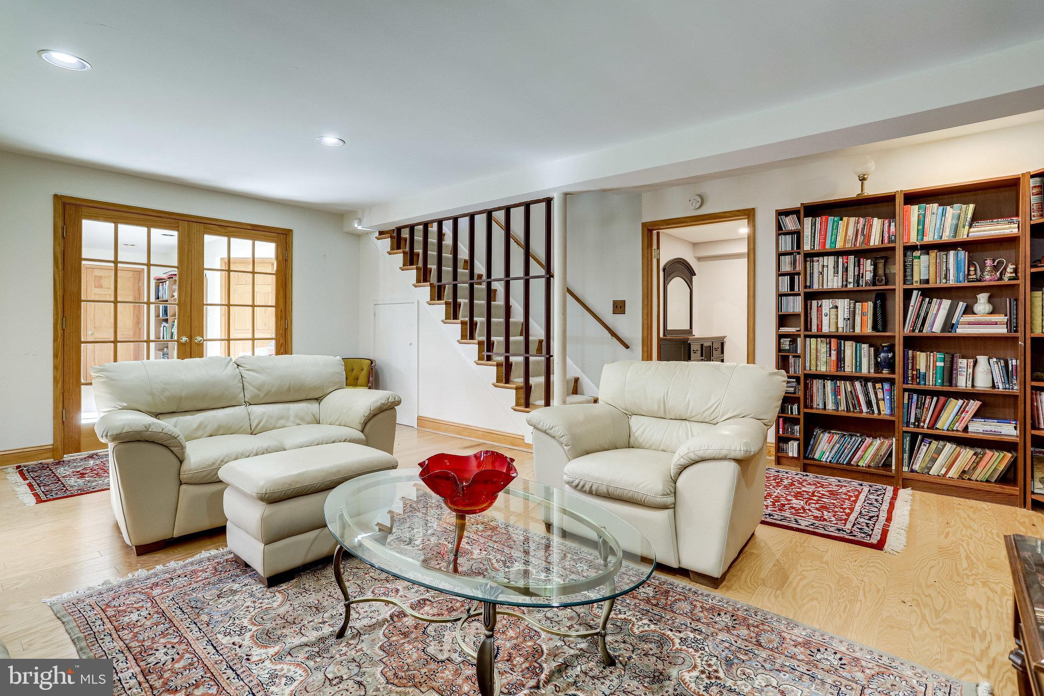 LAKE BARCROFT - Residential Lease