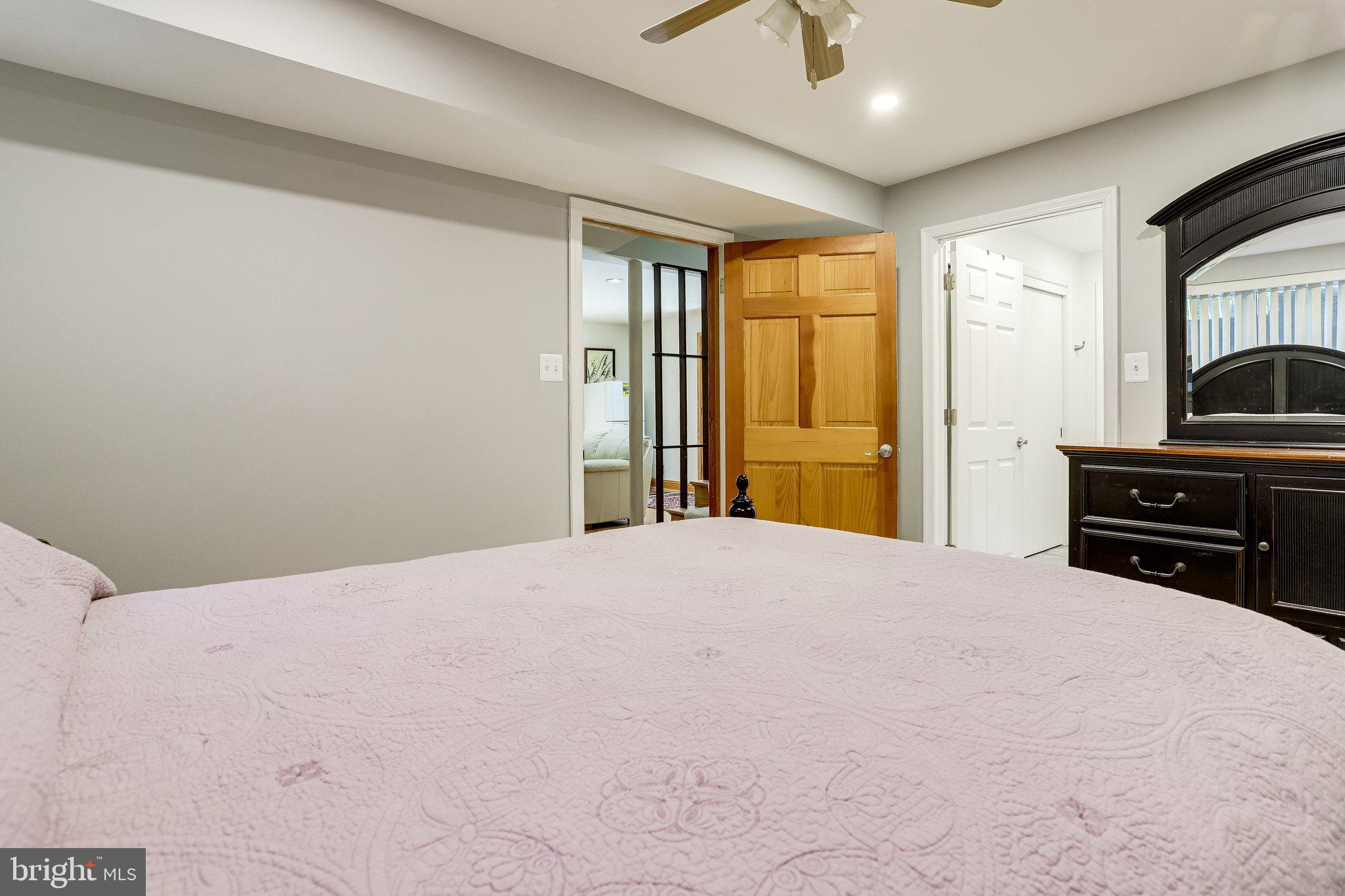 LAKE BARCROFT - Residential Lease