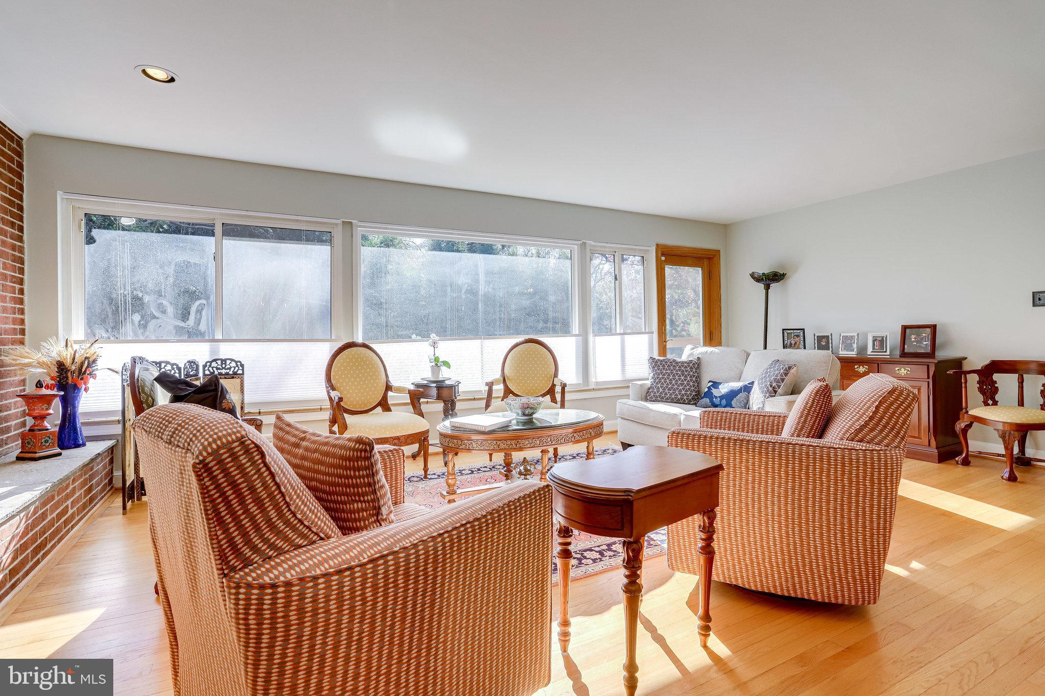 LAKE BARCROFT - Residential Lease