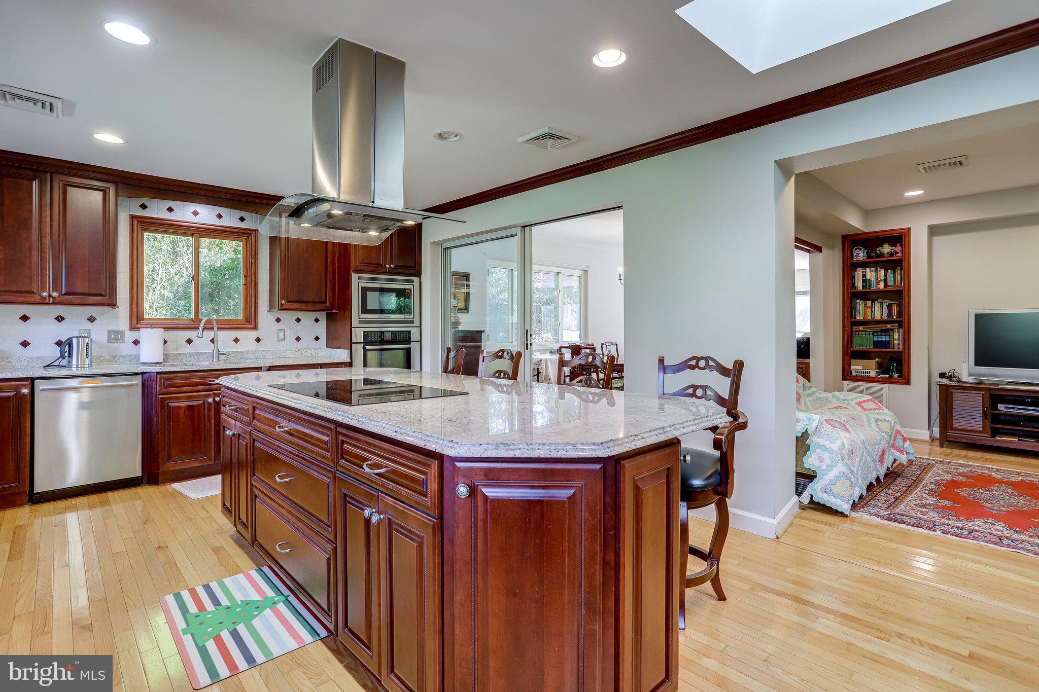 LAKE BARCROFT - Residential Lease