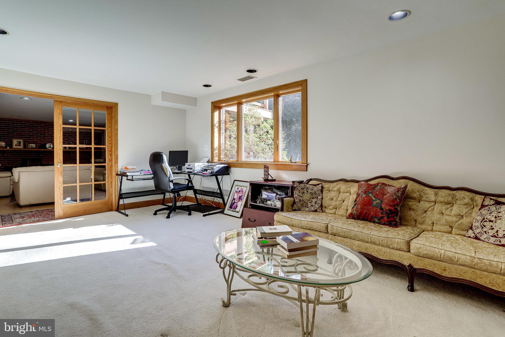 LAKE BARCROFT - Residential Lease