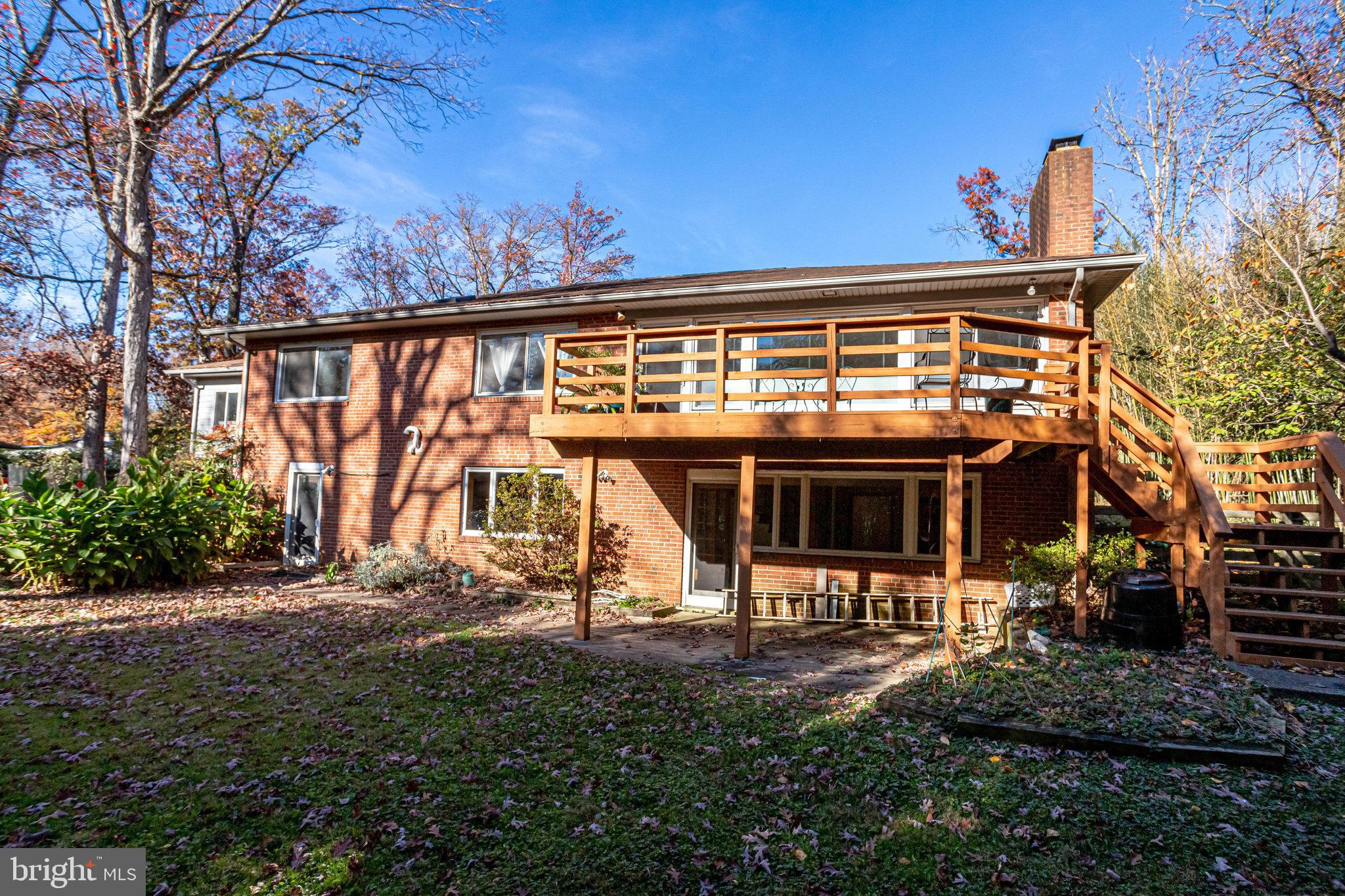 LAKE BARCROFT - Residential Lease