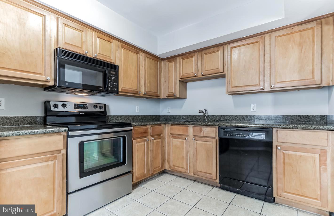 3179 SUMMIT SQUARE DRIVE 2-E6