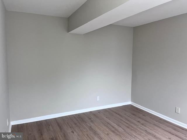 FOUR WINDS AT OAKTON - Residential Lease