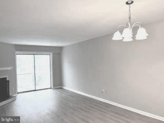 FOUR WINDS AT OAKTON - Residential Lease