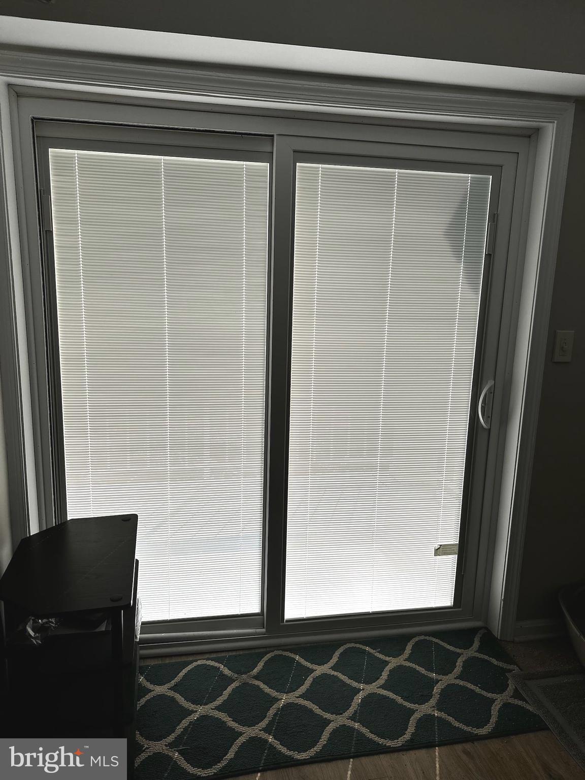 FOUR WINDS AT OAKTON - Residential Lease