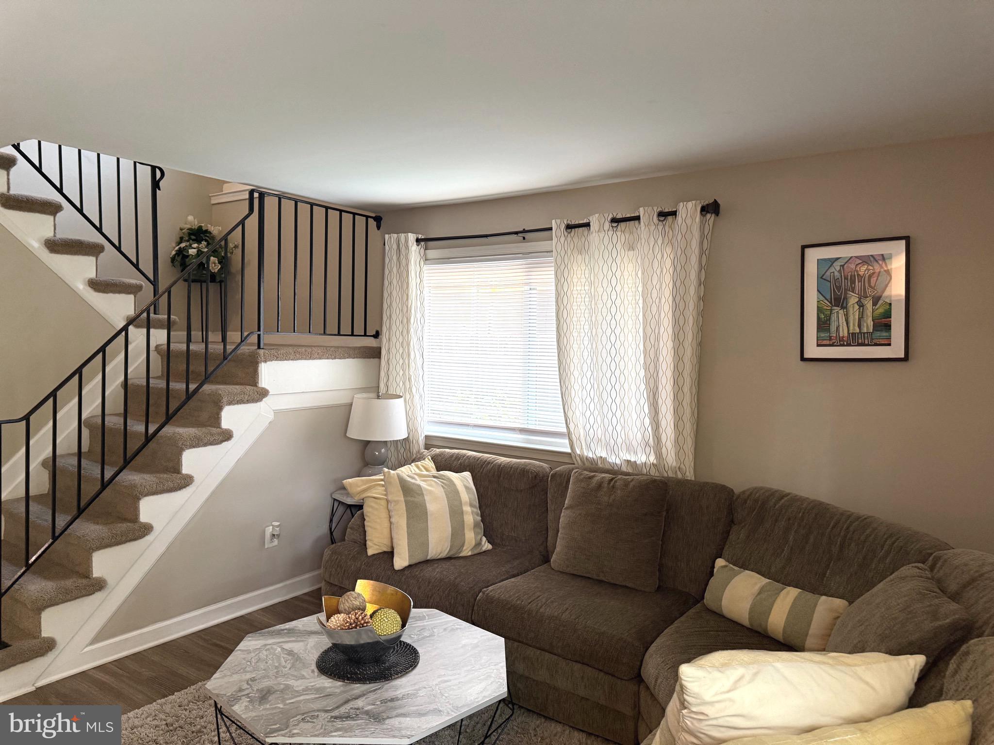 DARNESTOWN OUTSIDE - Residential