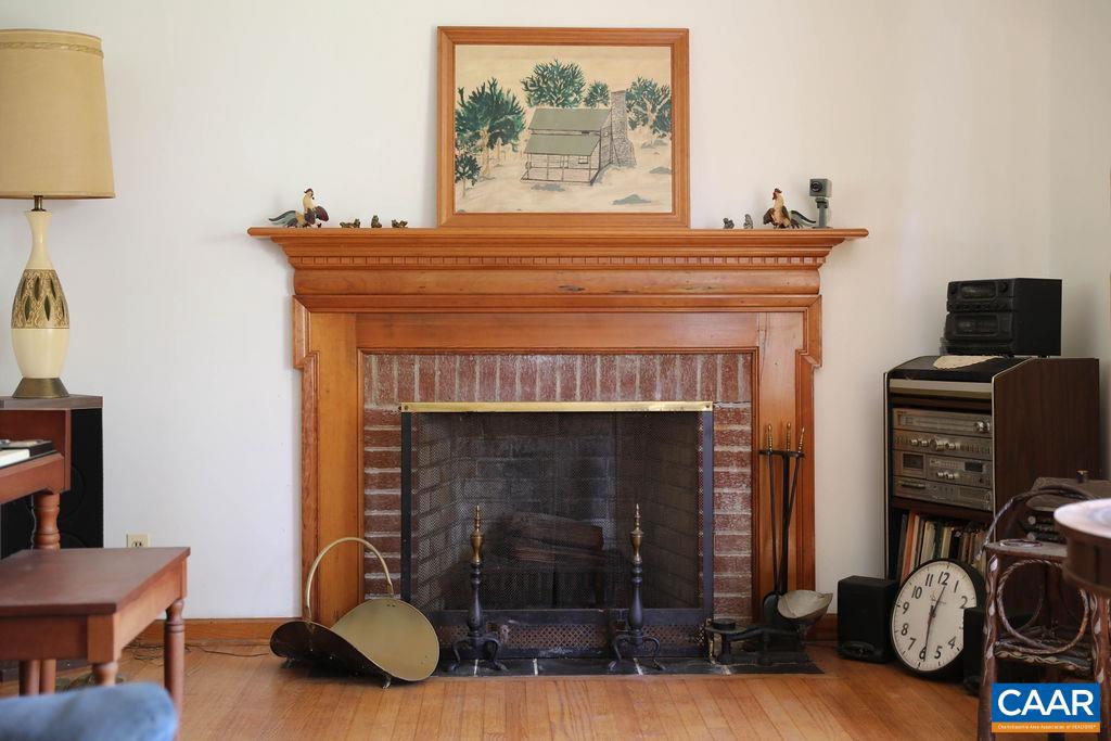 6928 BLACKWELLS HOLLOW RD