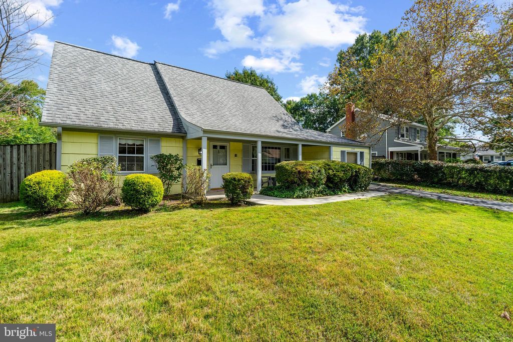 Photo of 12209 Wynmore Lane, BOWIE, MD 20715 (MLS # MDPG2178738)