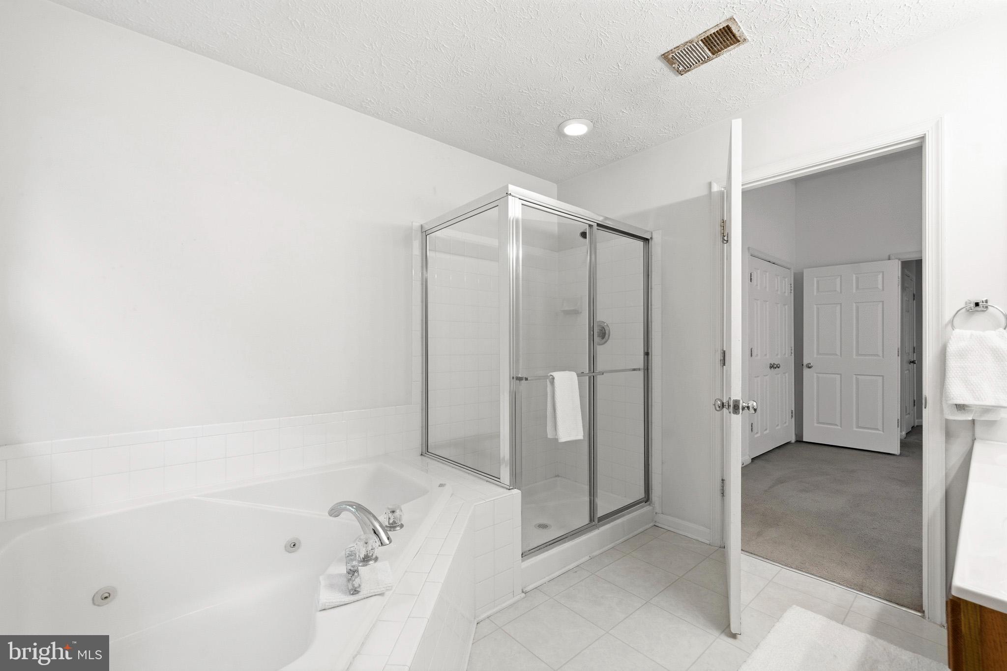 BAYVIEW HILLS - Residential