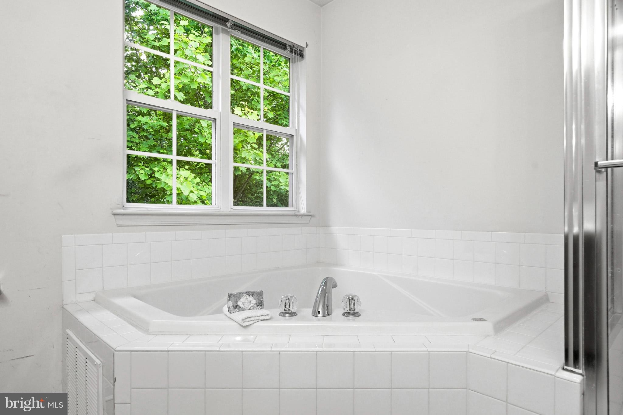 BAYVIEW HILLS - Residential
