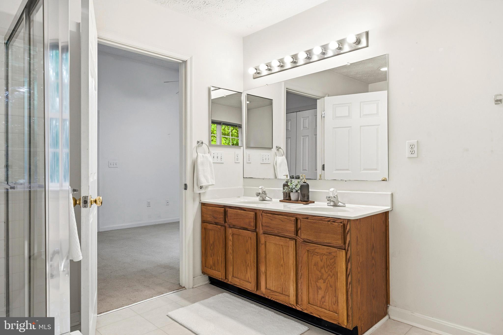 BAYVIEW HILLS - Residential