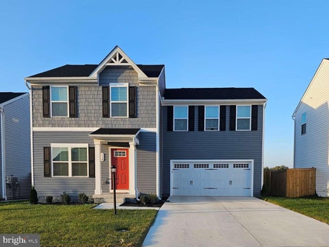 Photo of 154 Dursley Circle, MIDDLETOWN, VA 22645 (MLS # VAFV2042586)