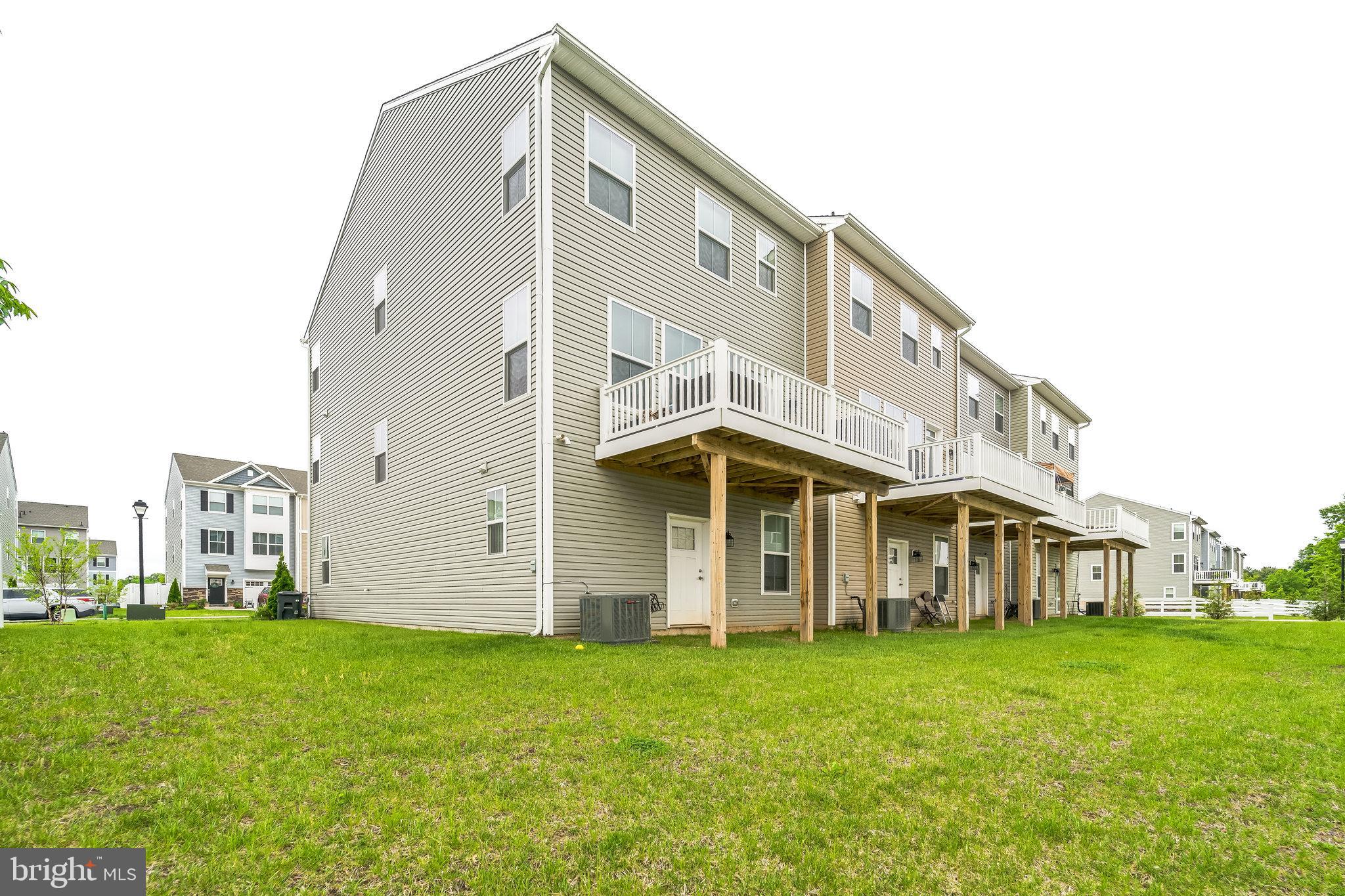 1408 HUDSON VIEW ROAD